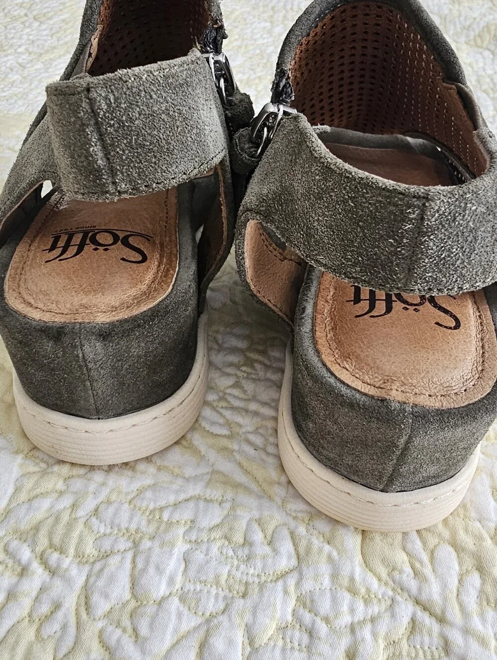 EUC - Sofft Shandi Olive Green - 6.5